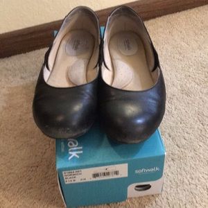 Softwalk shoes black size 9.5